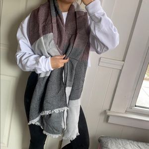 LIKE NEW Fraas x Athleta Wool blanket scarf